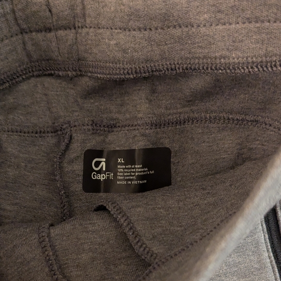 4 pairs GAP Fit boys Youth sweat pants - Picture 5 of 6